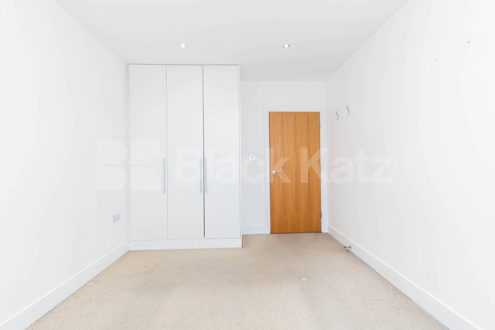 Perfect property in the perfect location not to be missed Kingsland Passage, Dalston